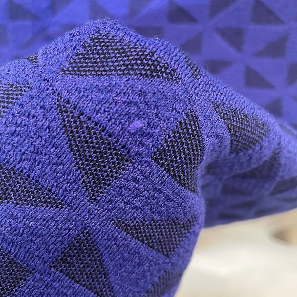 St. John Knit Sheath Dress Blue Geometric Print Wool Blend Short Sleeve 6 - Picture 6 of 6